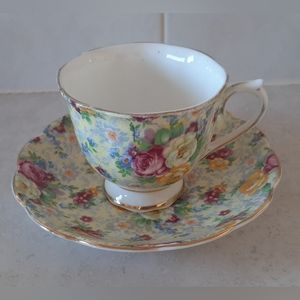 Vintage Tea Cup & Saucer Set